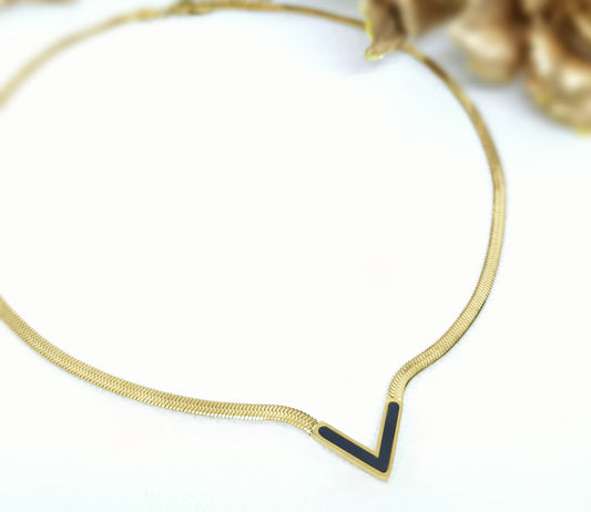 V Letter Necklace Gold
